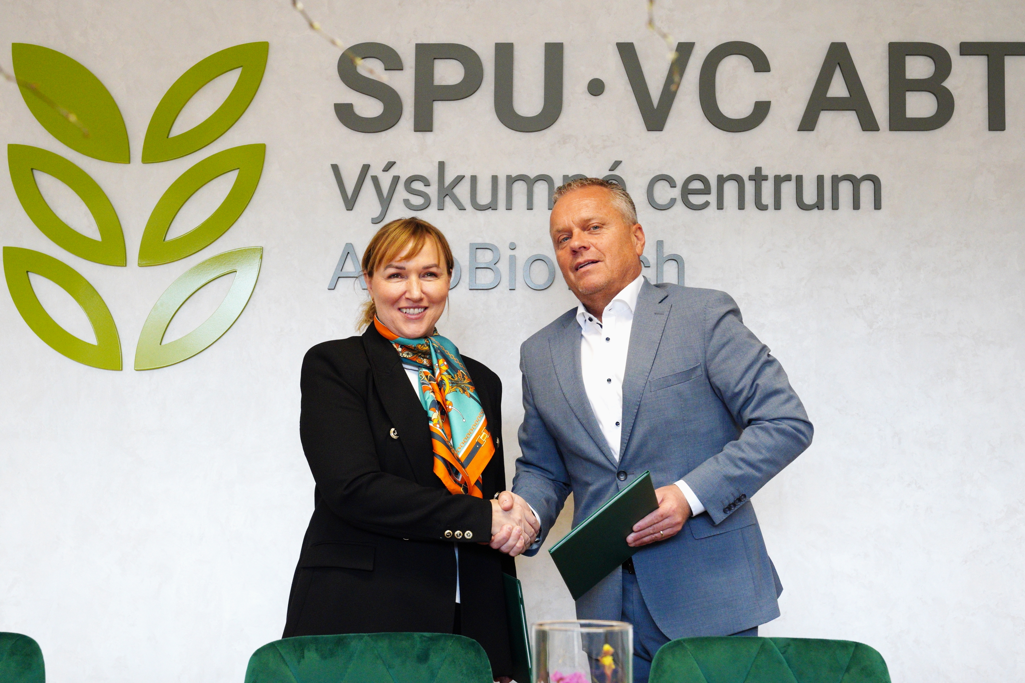 SPU podpísala memorandum o spolupráci s Najvyšším kontrolným úradom